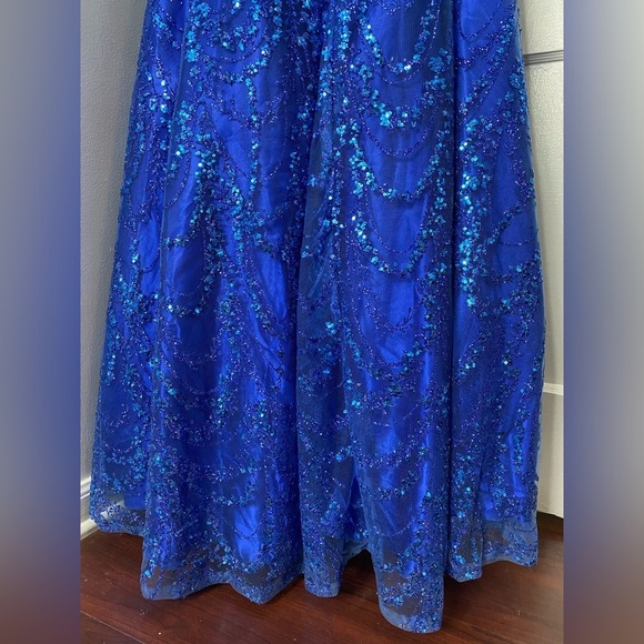 SAY YES TO THE PROM Stunning One-Shoulder Blue Sequin Gown - Picture 8 of 10